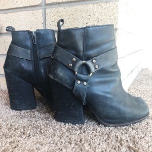 Jeffrey Campbell Booties 🖤